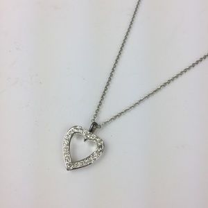 Last call🚨Silver Austrian Crystal Heart Necklace