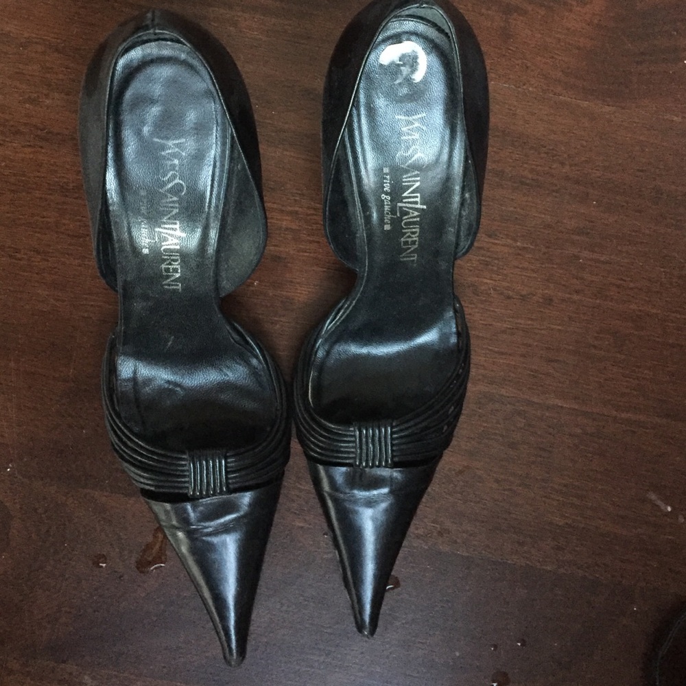Yves st Laurent black pointy heels sz 38.5