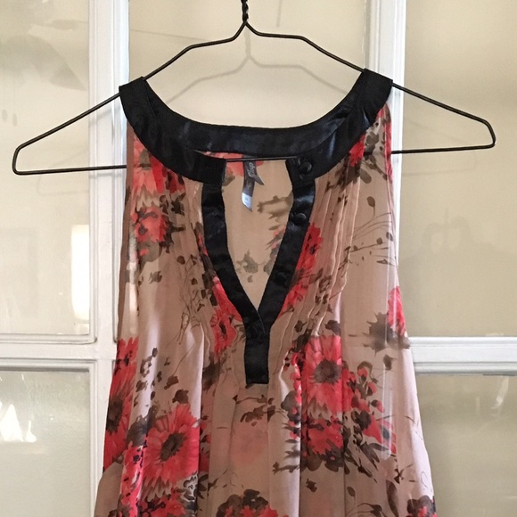 Floral Tunic - Picture 3 of 3