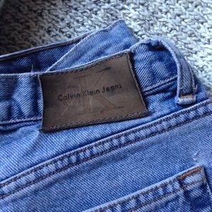 Vintage Calvin Klein Mom Jeans // Size 9