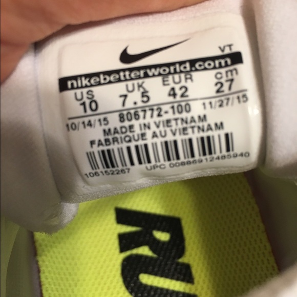 White and black Nike air max - Picture 4 of 4