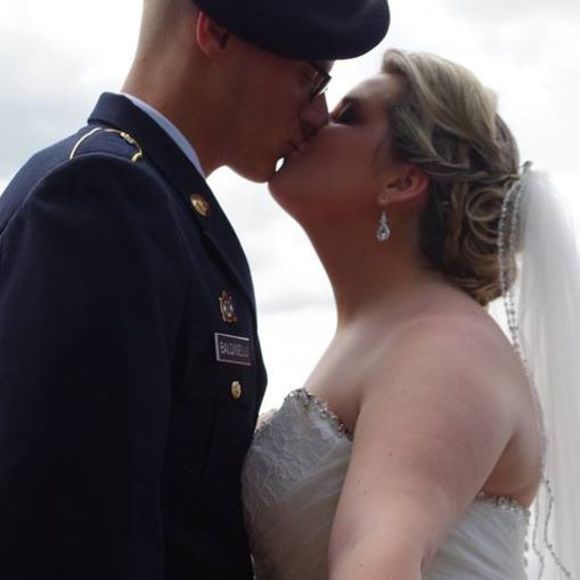 Meet your Posher, Hannah - Picture 1 of 1