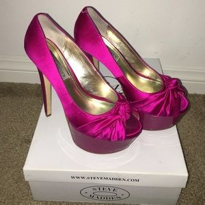 ✨STEVE MADDEN Heels✨
