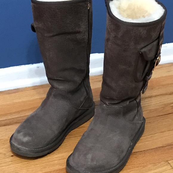 Ugg Australia Boots - Picture 1 of 4
