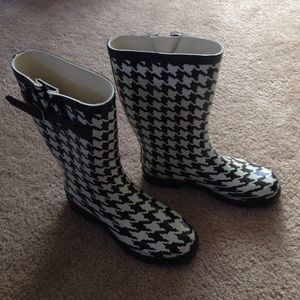 Rain boots!⛈🌥☔️