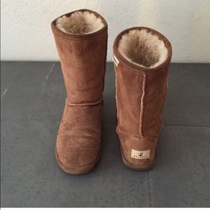 BEARPAW brown boots