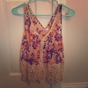 Xhilaration floral and lace tank