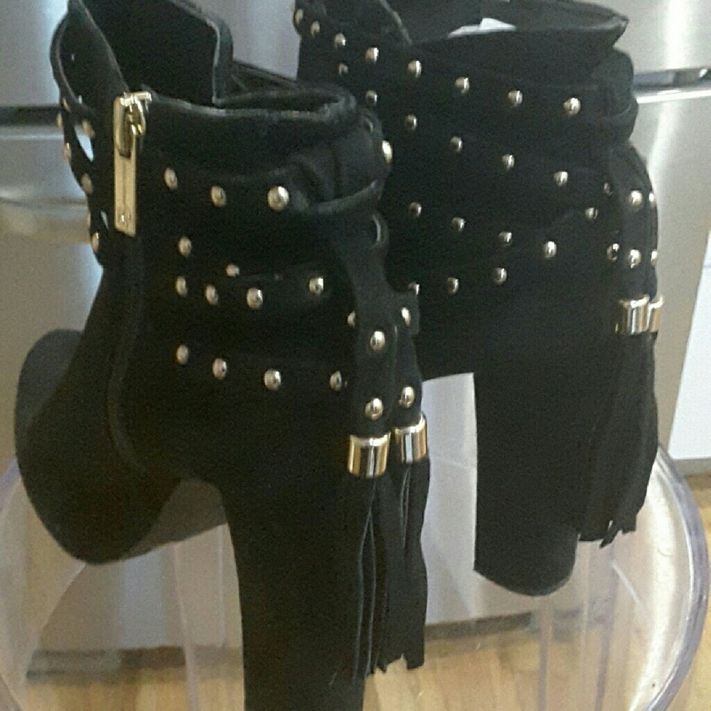 SOLD SOLD Jessica Simpson NWOT suede Boots size 8