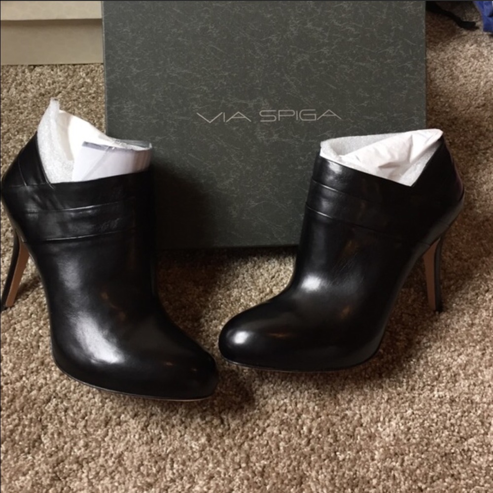 Via Spiga Jovi Booties Sz 10, 4" heel. Never worn.