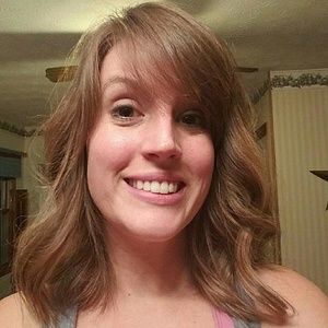 Meet your Posher, Caitlin