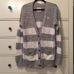 Abercrombie & Fitch cardigan
