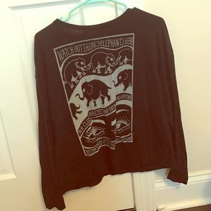 Pacsun elephant shirt
