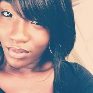 Meet your Posher, Simone