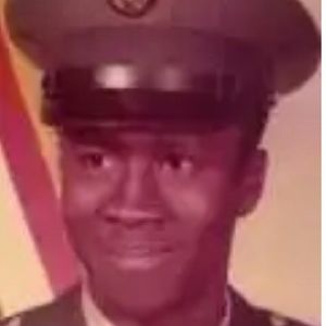 Meet your Posher, Joyce