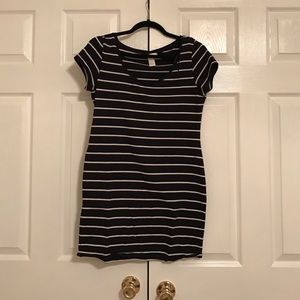 Fitted T-shirt dress