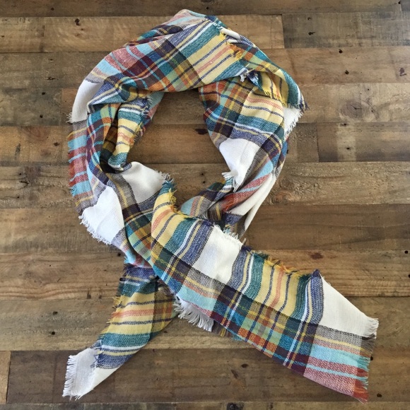NWT Steve Madden Multicolor Plaid Blanket Scarf - Picture 6 of 8