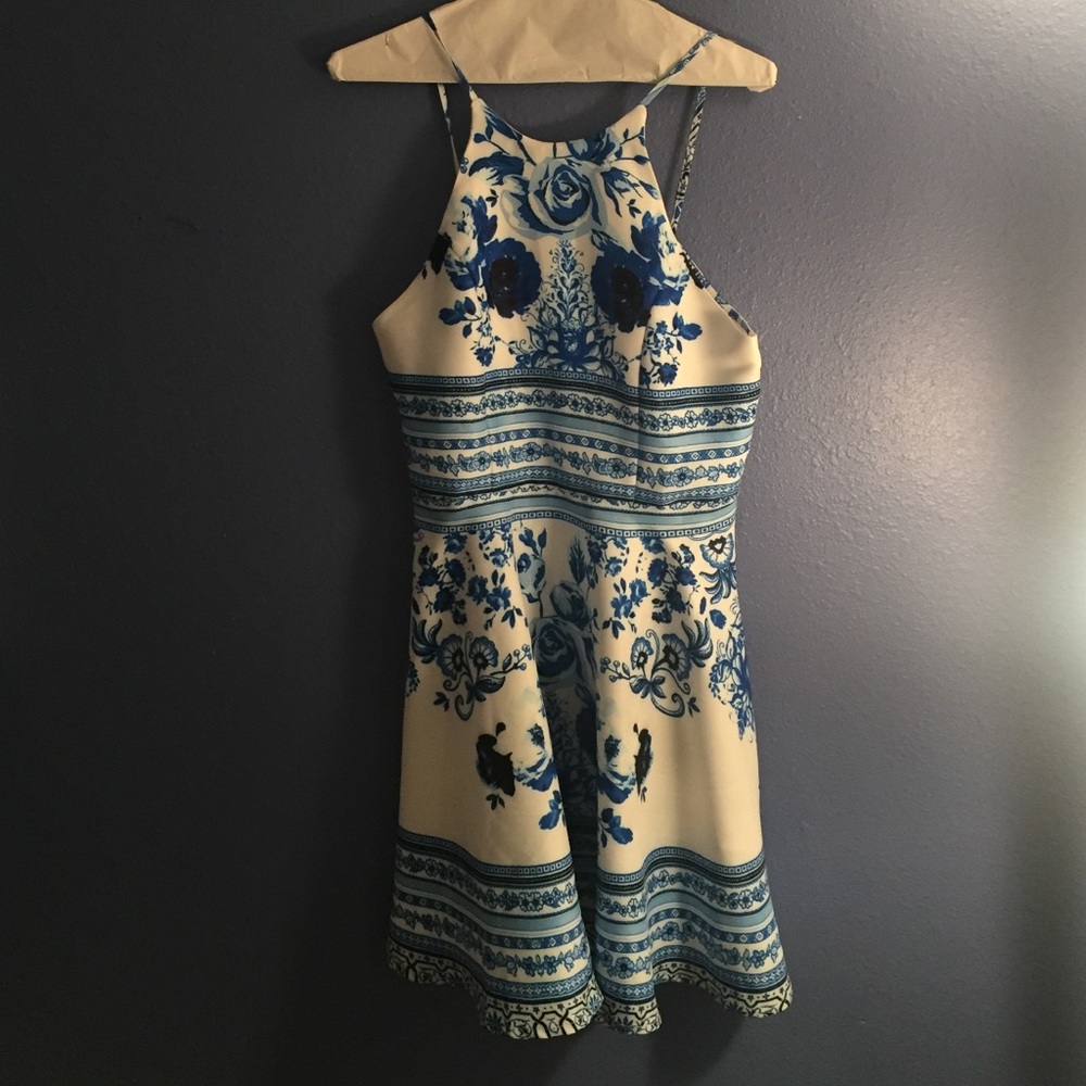 Blue and white patterned formal dress