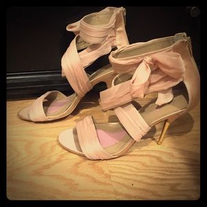 Paris Hilton pink bow heels