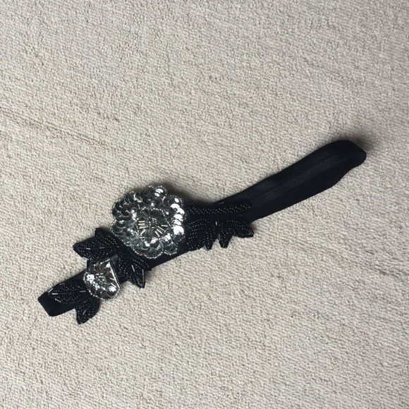 Bead and Sequin Elastic Headband - Picture 3 of 3