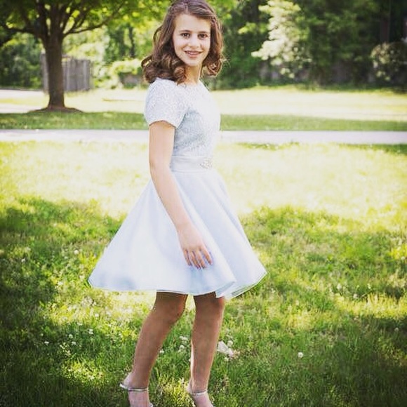 Meet your Posher, Emily - Picture 1 of 1