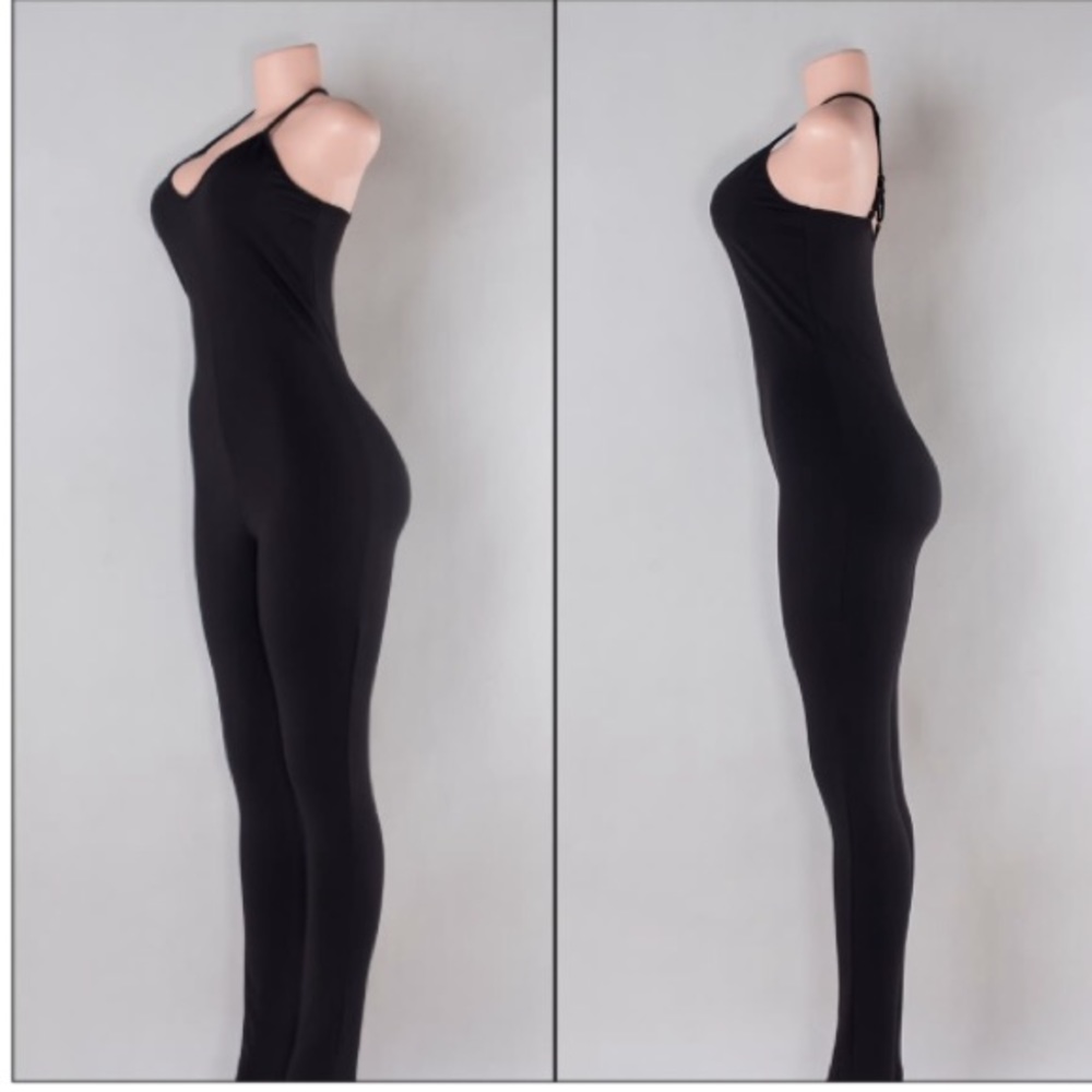 NEW! Form-fitting Jumpsuit / Catsuit - Picture 4 of 6