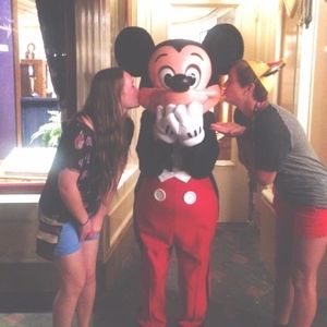 Meet your Posher, Kenzie