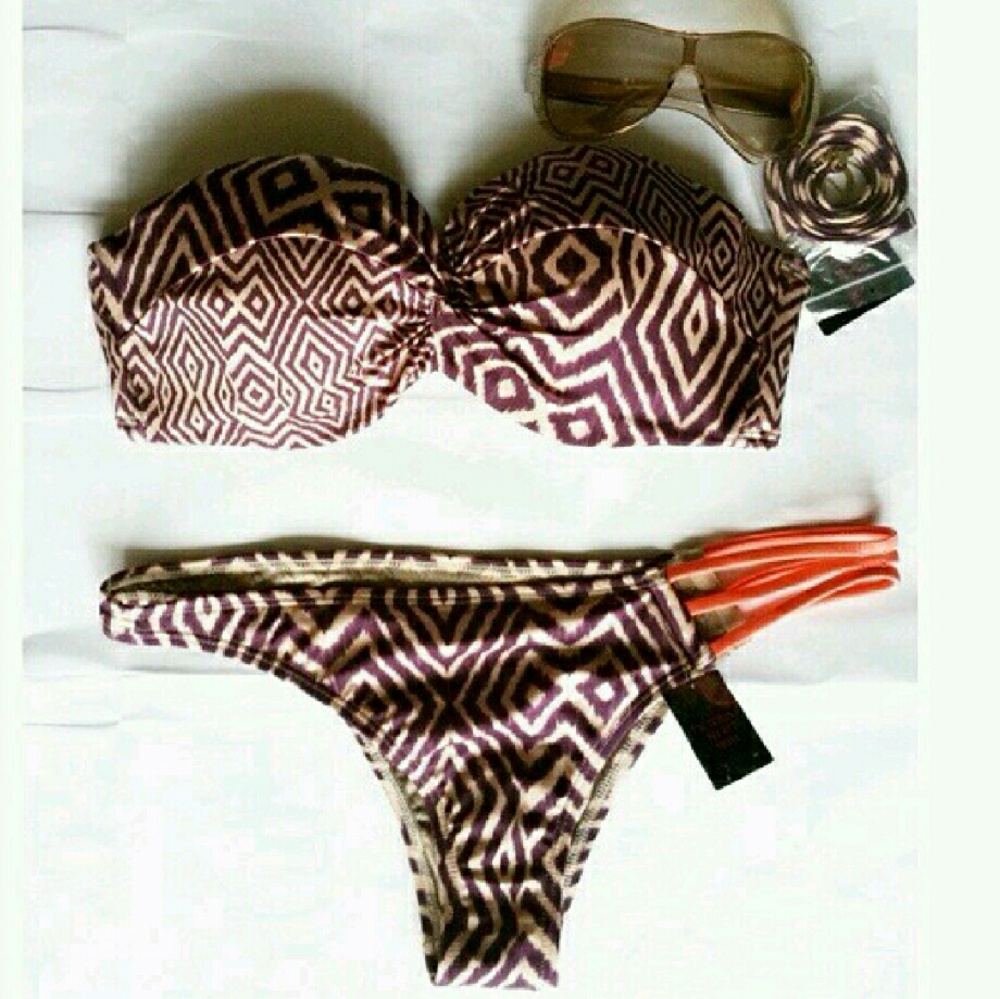 NWT VICTORIA'S SECRET SWIM?