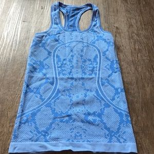 Snake pattern swiftly tank