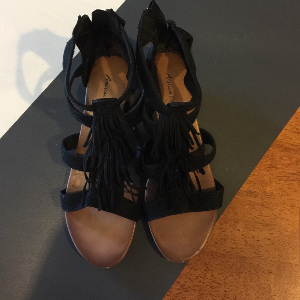 American Eagle Sandals