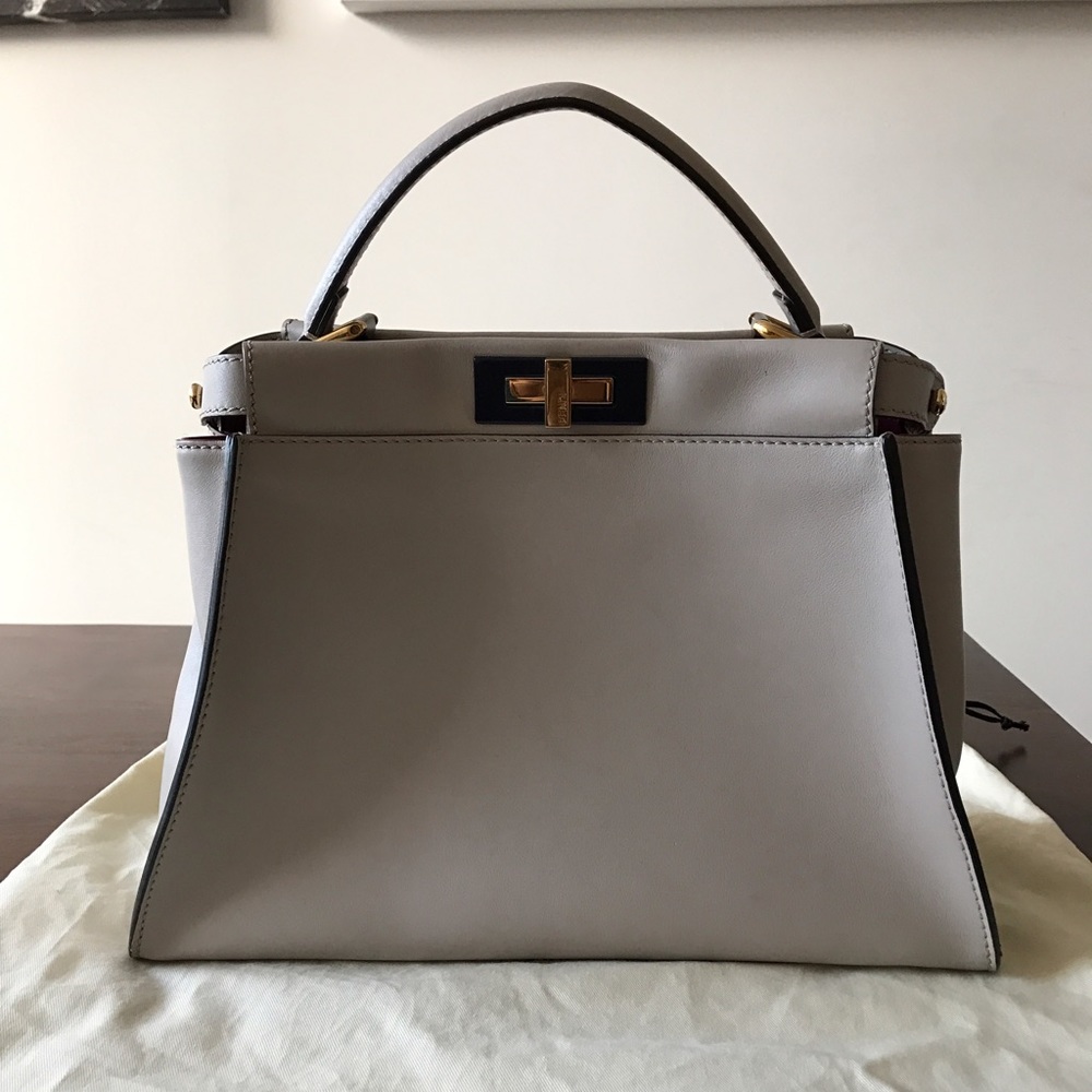 ❗️SOLD ❗️Fendi Medium Peekaboo