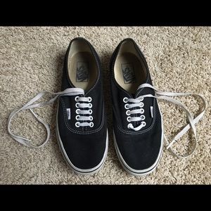 Women's black vans