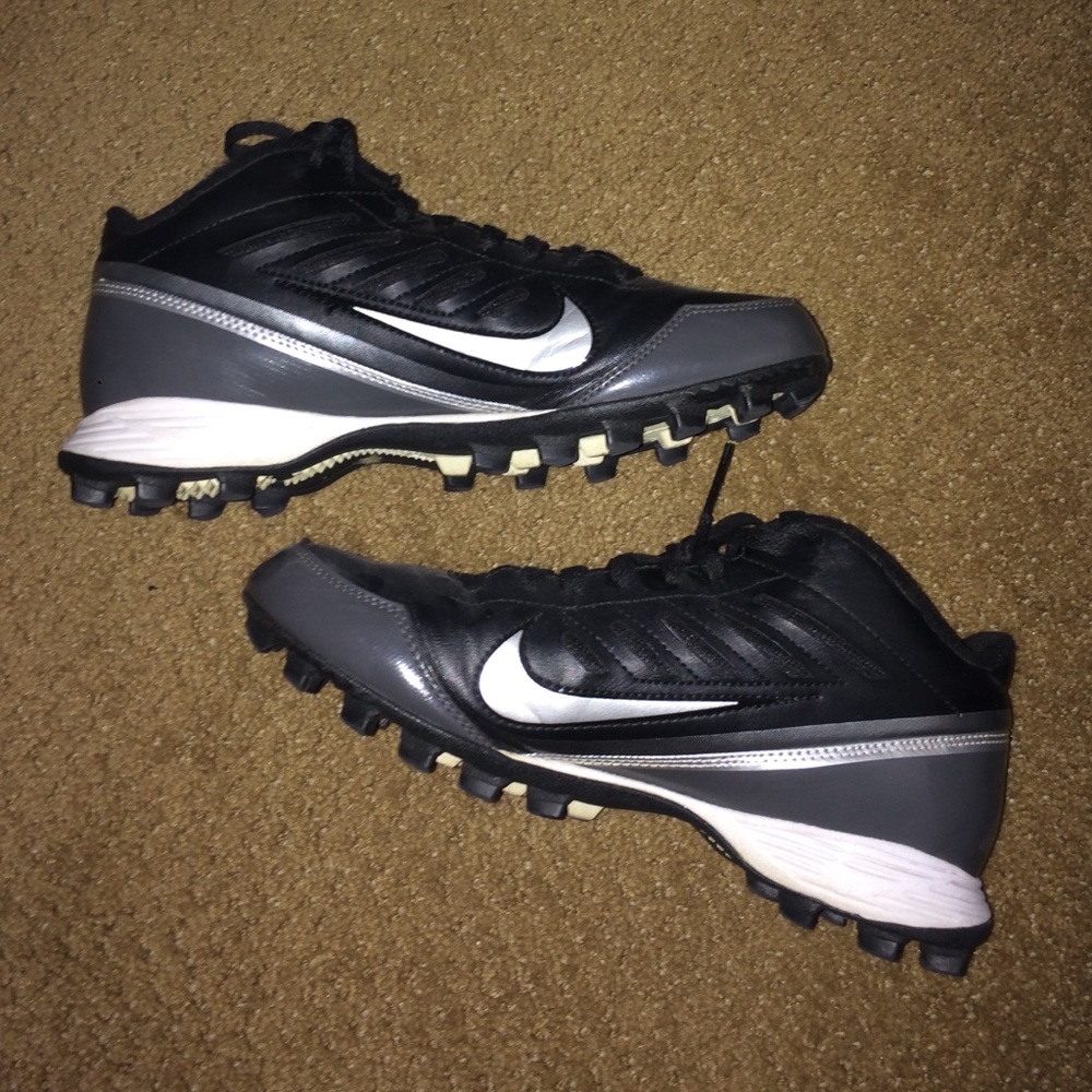 💗💗SALE💗💗💗Men's Nike cleats (or women's)