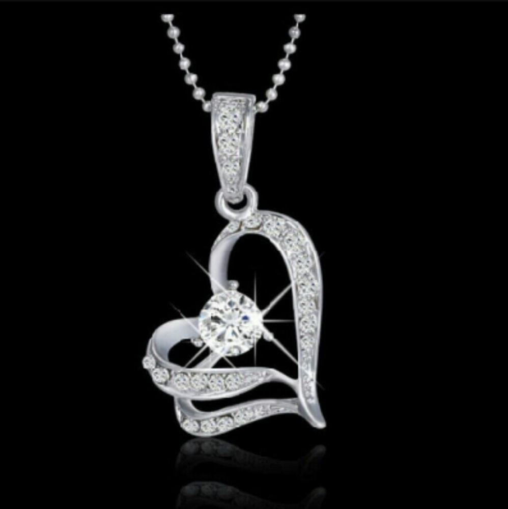 New heart rhinestones silver necklace