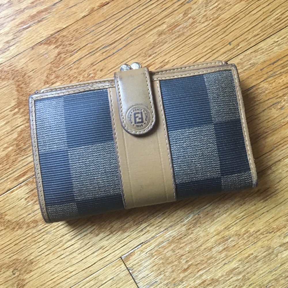 Authentic Fendi Small Wallet! Classic Print.