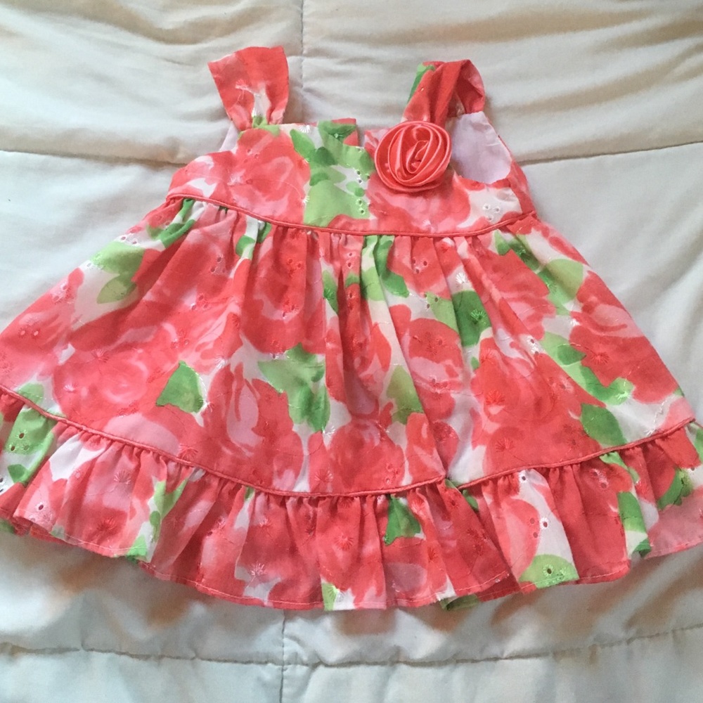 Adorable floral print dress