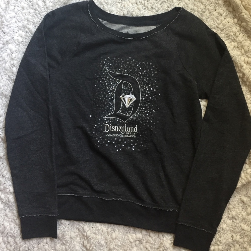 Grey Disneyland Diamond celebration 💎 raglan NWOT