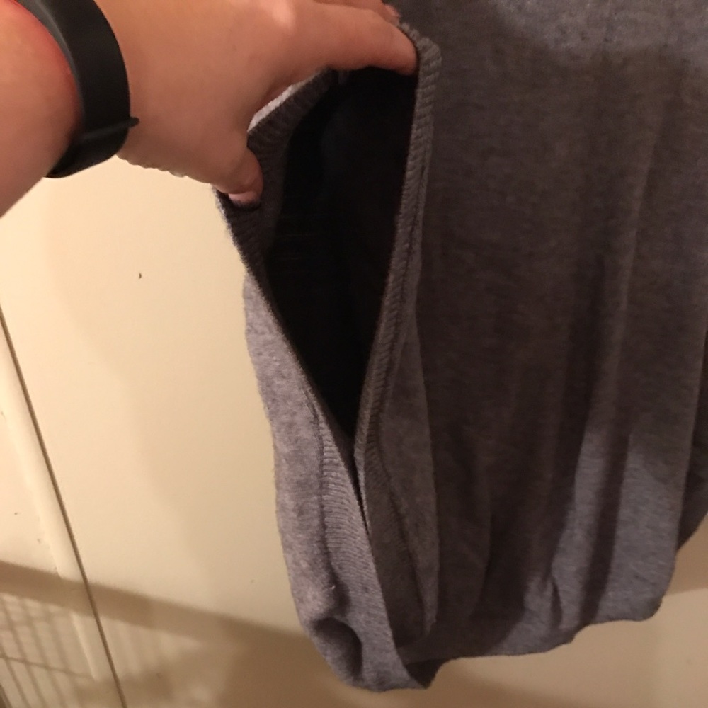 Gray tunic - Picture 2 of 3