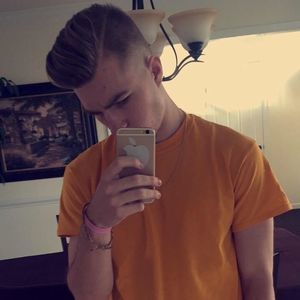 Meet your Posher, Troy