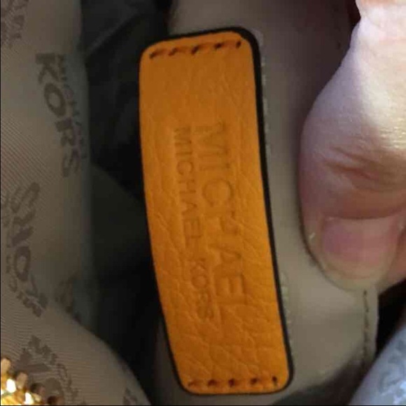 SOLD - NWT Michael Kors large Bedford - Picture 2 of 5