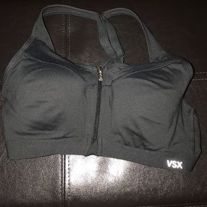 Victoria Sport Knockout Front-Close Sport Bra