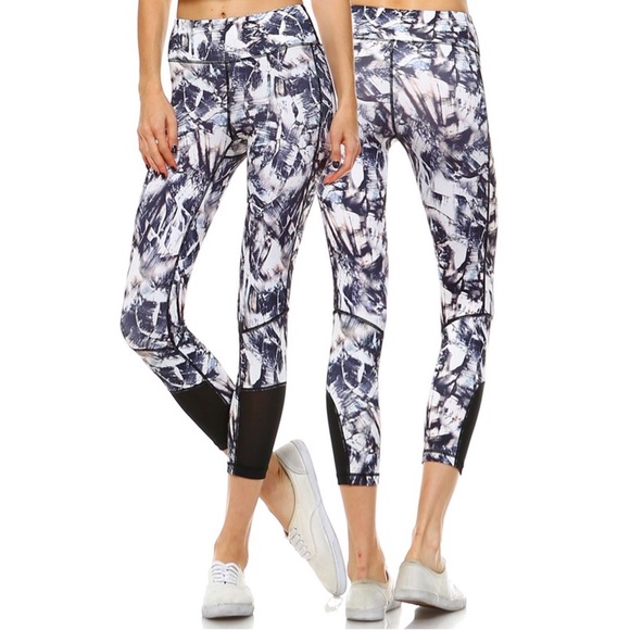 🚨1 HR SALE🚨CHANTILLY workout set - PAINT - Picture 4 of 4