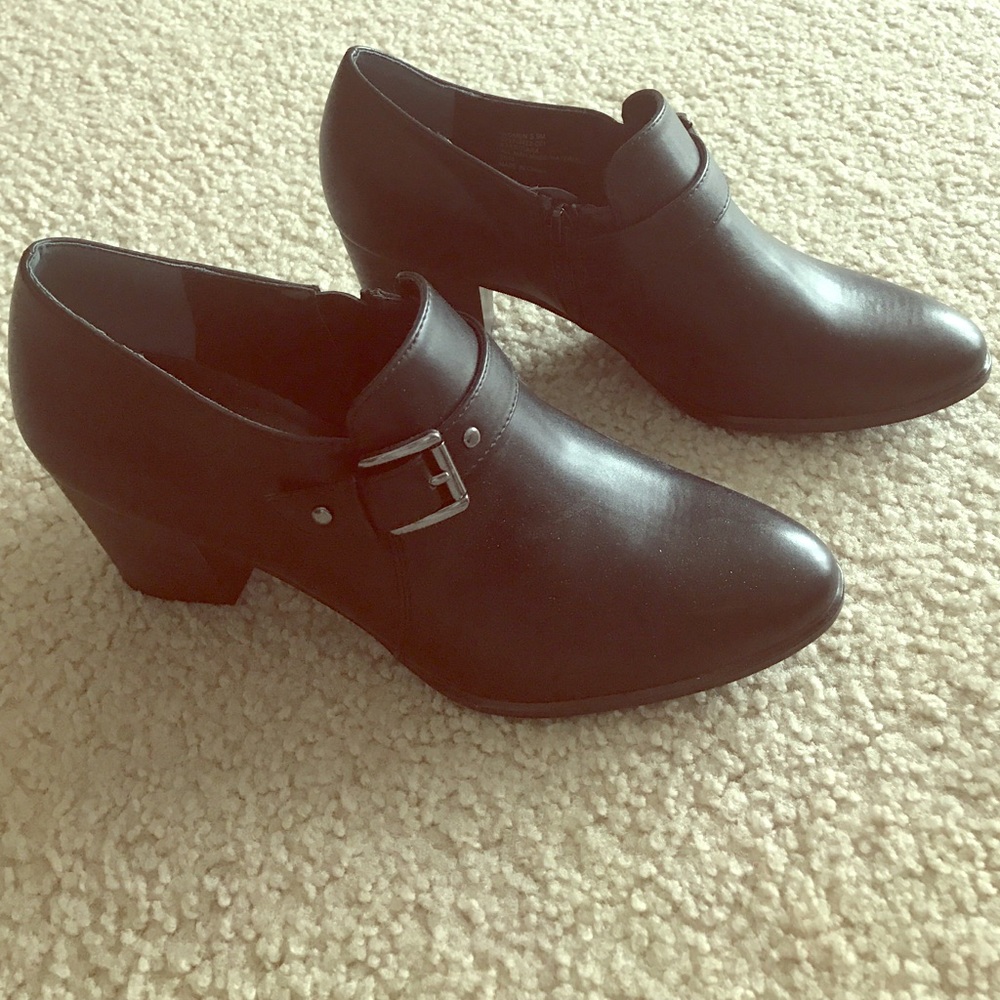 Black Bass brand Booties, size 9