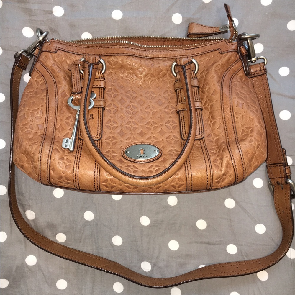 Fossil Crossbody in Chestnut