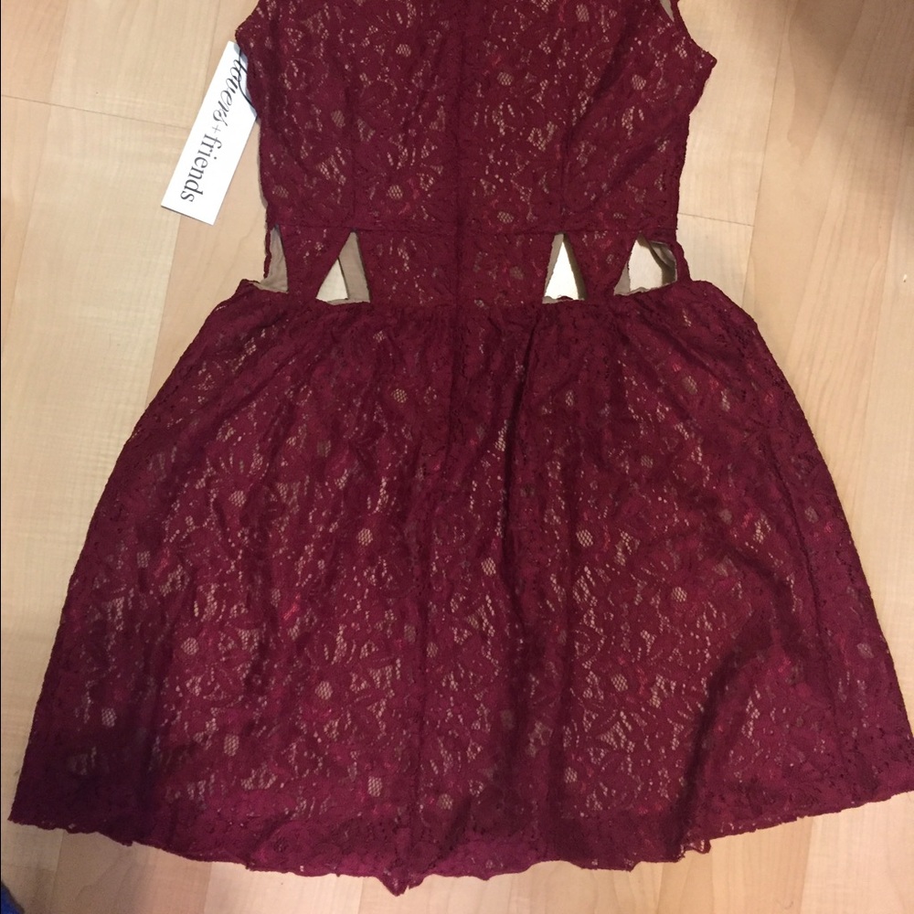 LAST ONE! Lovers + Friends dress - Picture 5 of 5