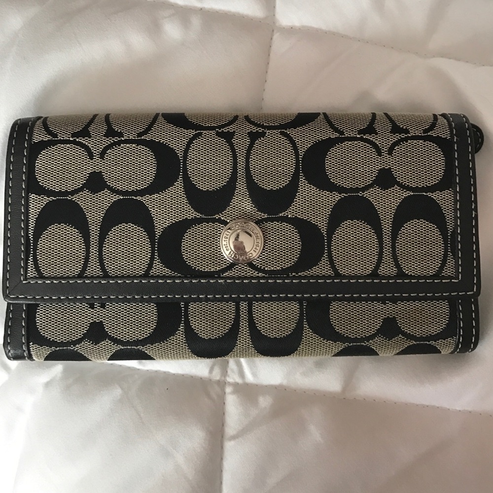 Authentic Coach wallet