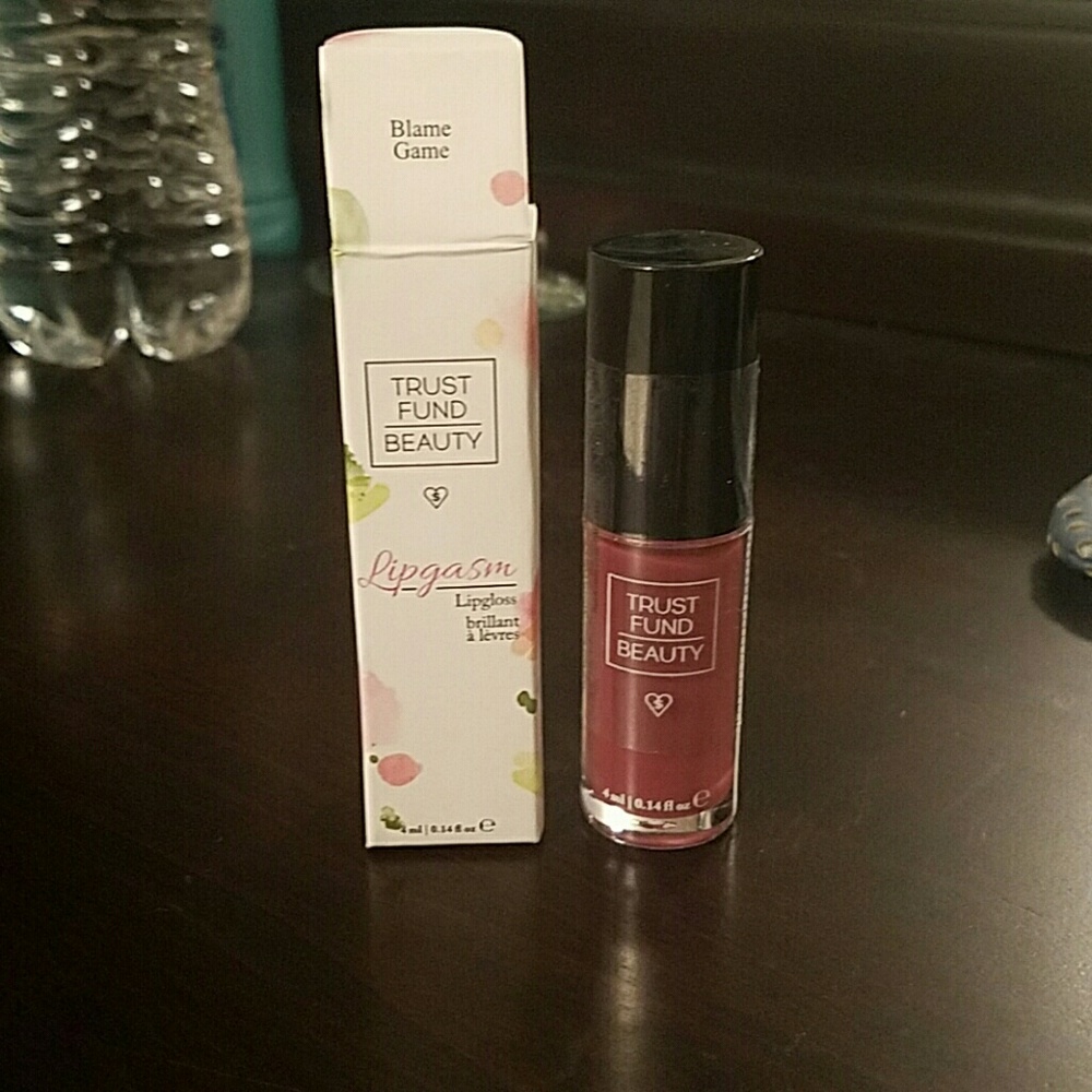 Trust fund /Beauty  lipgasm