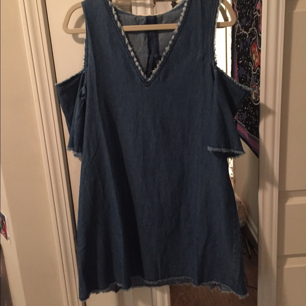 Open shoulder jean dress