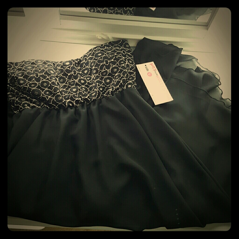 😍Strapless knee length dress .perfect party dress