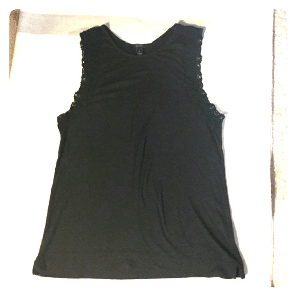 J. Crew Tops - 🖤J. CREW LACE TANK🖤 J. Crew Tops - 🖤J. CREW LACE TANK🖤