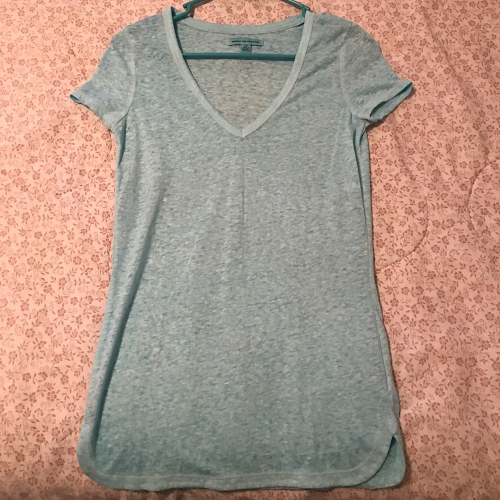 American eagle v-neck shirt